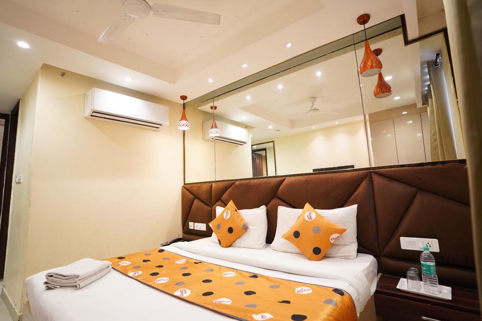 Hotel Leo Saffron - Pitampura เดลี ภายนอก รูปภาพ