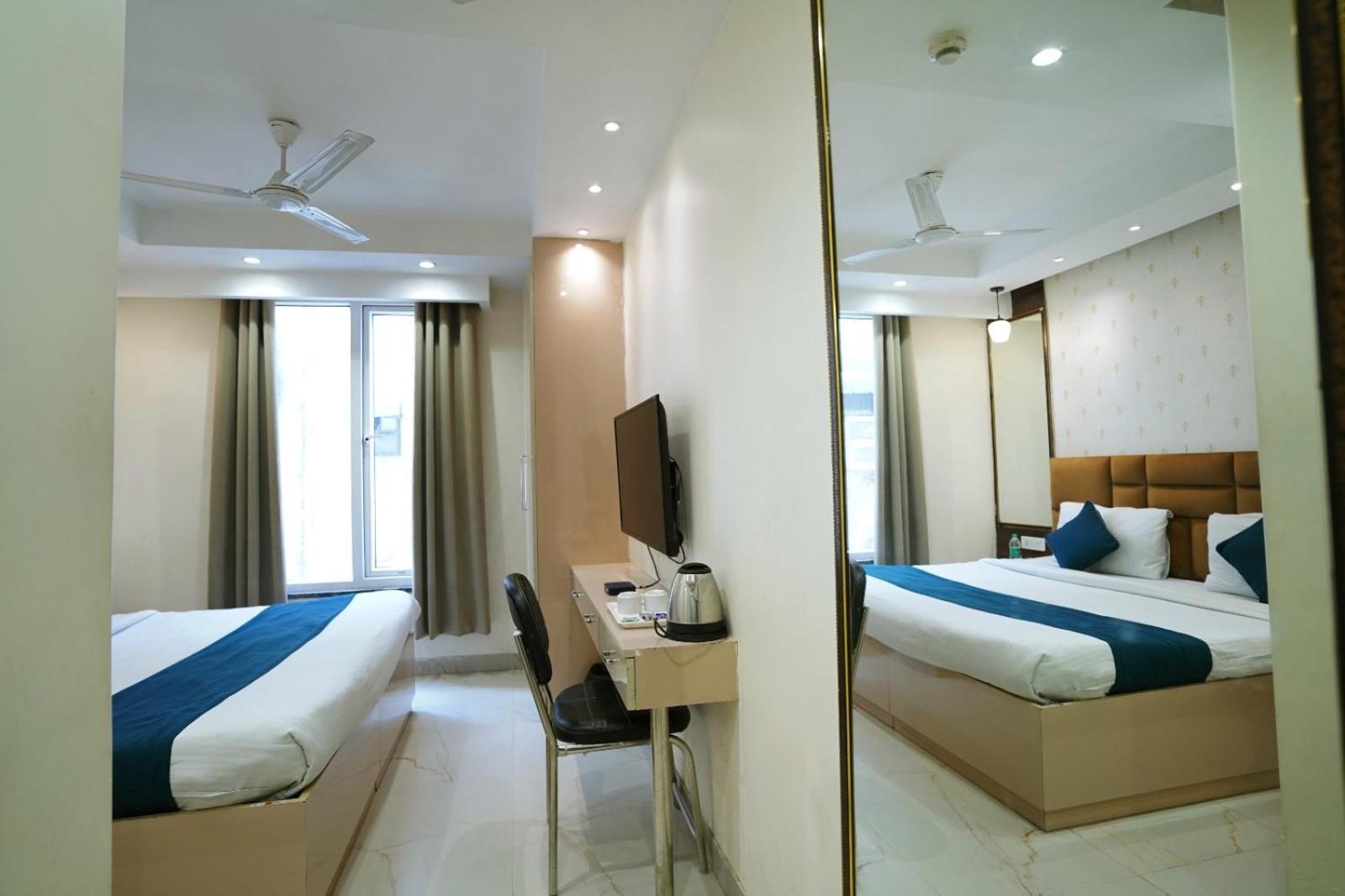 Hotel Leo Saffron - Pitampura เดลี ภายนอก รูปภาพ